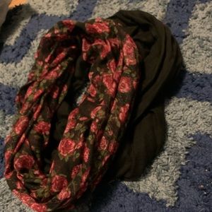 ROSE AND BLACK INFINITY SCARF SET